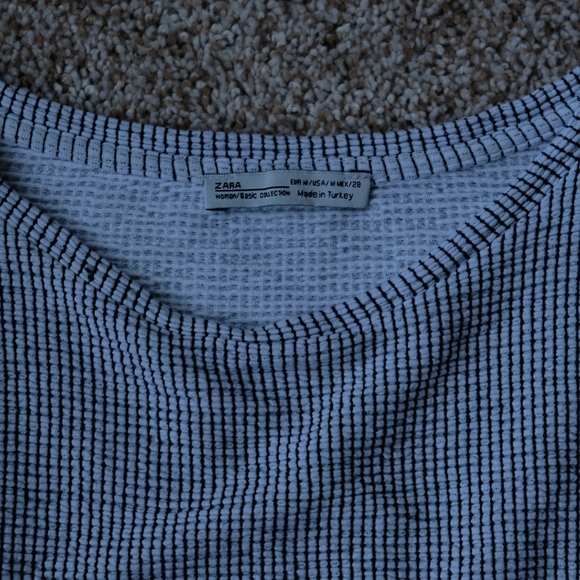 🍒Zara, Black and white top - Picture 3 of 4